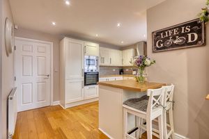 Kitchen/Diner- click for photo gallery